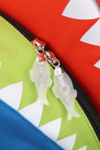 画像をギャラリービューアに読み込む, シャークバックパック マルチ L RED/BLU